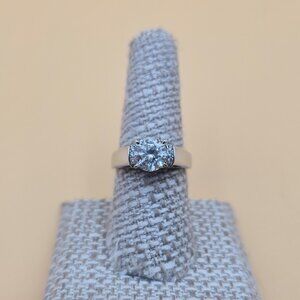 Size 8 Sterling Silver Simple Round Cubic Zirconia Gem Band Ring A4853